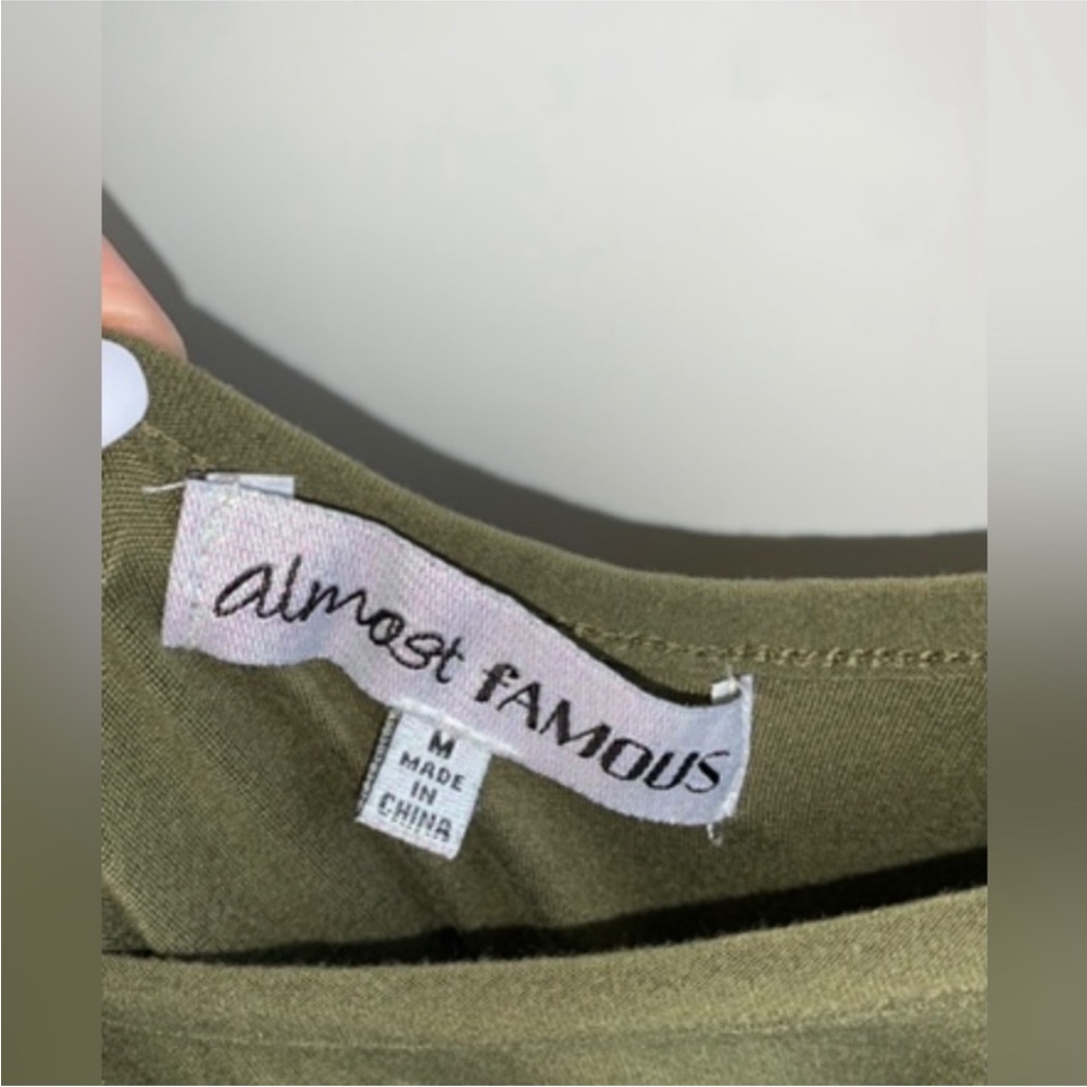 Women’s Light Olive Army Green Short Sleeve Tie Front Belted Romper- Size Medium - Picture 5 of 7